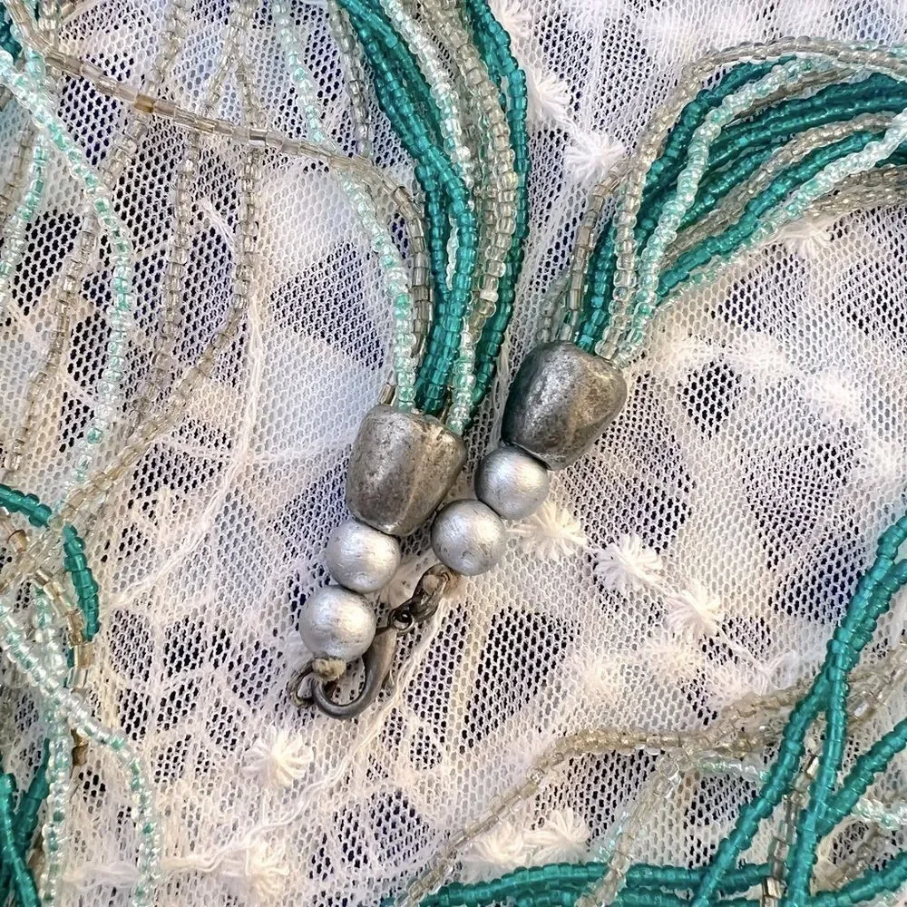 Vintage Pewter Medallion Seed Bead Necklace - Picture 5 of 8